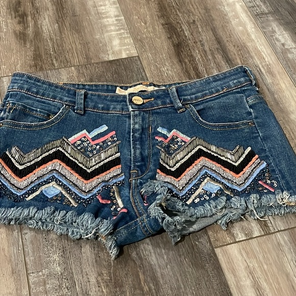 Zara Embellished Beaded Boho Cut Off Jean Shorts size 4 - Picture 6 of 13